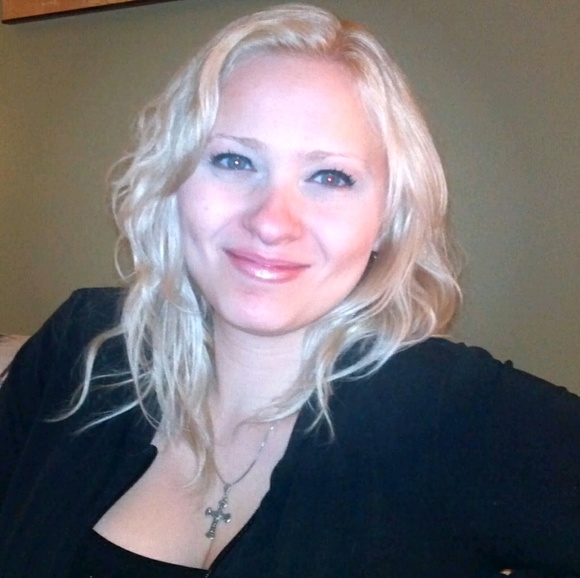 Meet your Posher, Amy - Picture 1 of 1